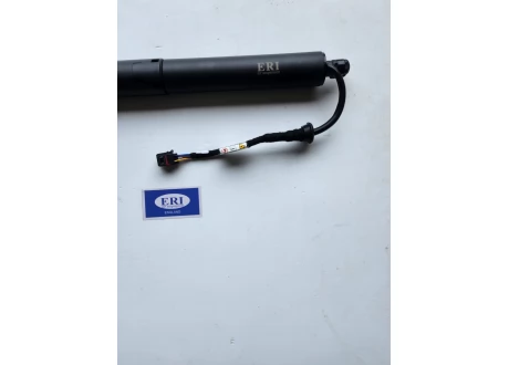 Амортизатор крышки багажника с электроприводом Audi Q8 левый и правый