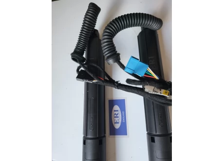 Амортизатор крышки багажника с электроприводом BMW X3 F25 левый и правый