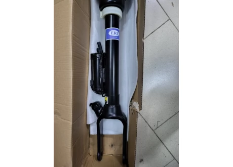 Пневмостойка передняя Mercedes W164 ML-class новая в сборе