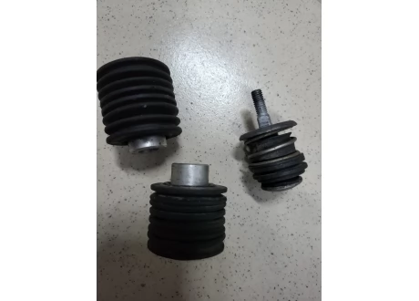 Крепления пневмокомпрессора Volkswagen Touareg 2002-2010