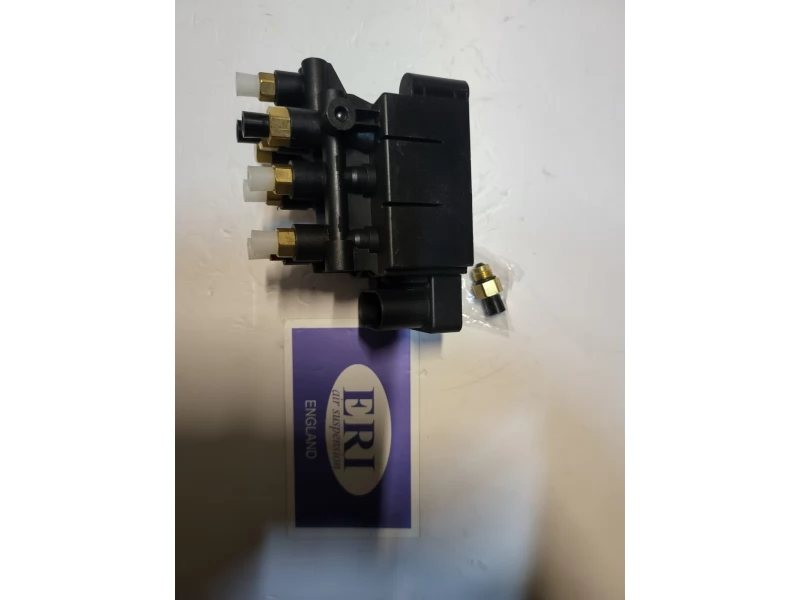 Блок клапанов пневмоподвески Audi Q7 4M 2019-2023