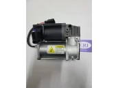 Компрессор пневмоподвески на Mercedes W205 C-Class Компрессор пневмоподвески на Mercedes W205 C-Class