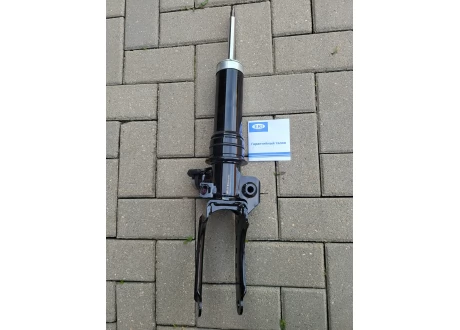 Передний левый амортизатор Porsche Cayenne 955, 957