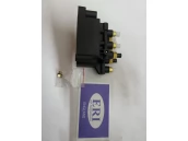 Блок клапанов пневмоподвески Tesla Model X