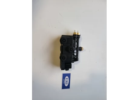 Блок клапанов Range Rover L322 (RVH000095)