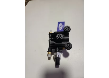 Блок клапанов Range Rover L320 (RVH000046)